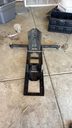 Pittsburgh 1800 lb. Capacity Motorcycle Stand/Front Tire Chock