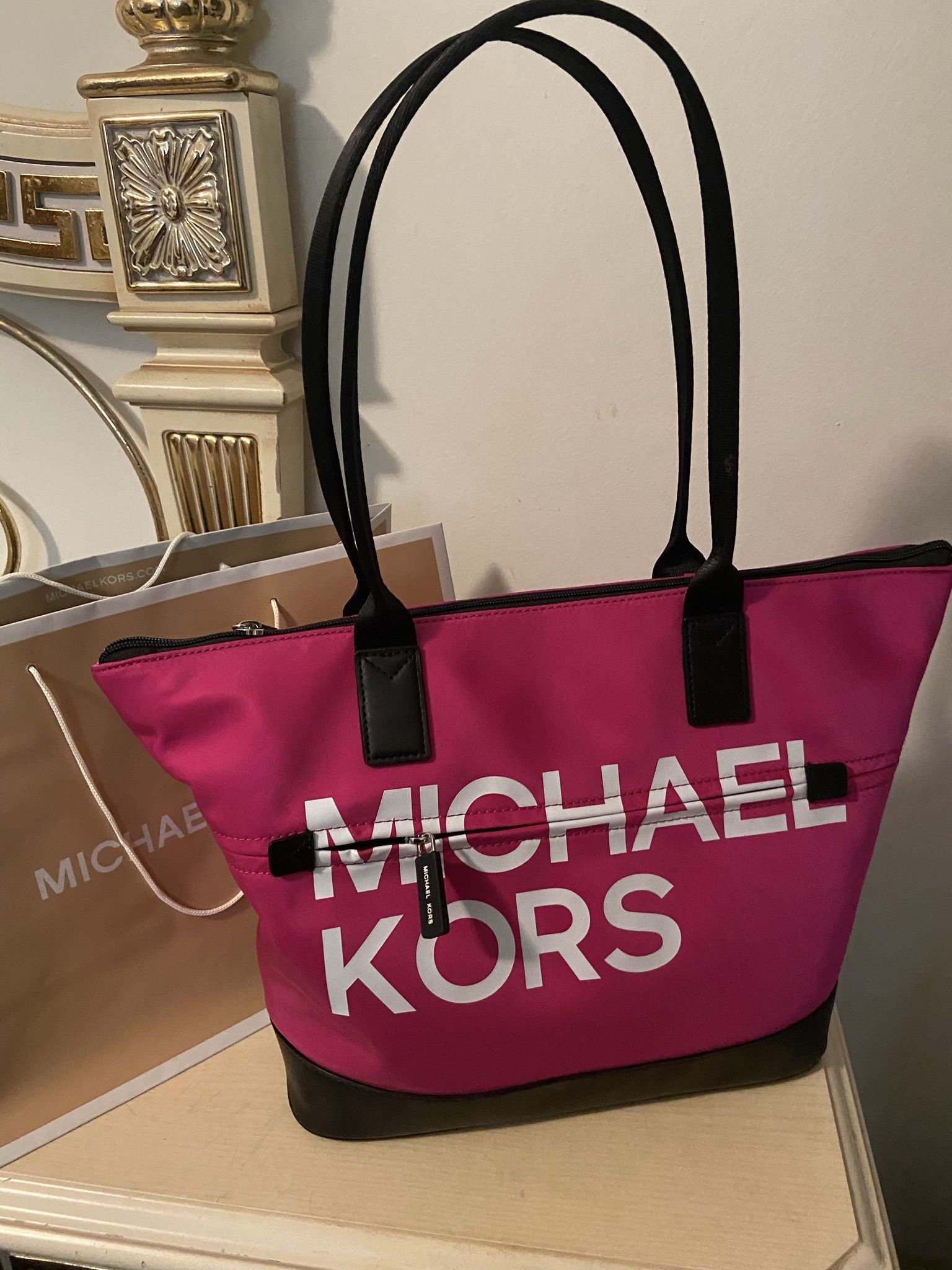 New!!!! Michael Kors Tote Bag With Zipper