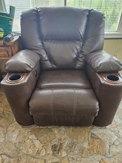Recliner... Like new