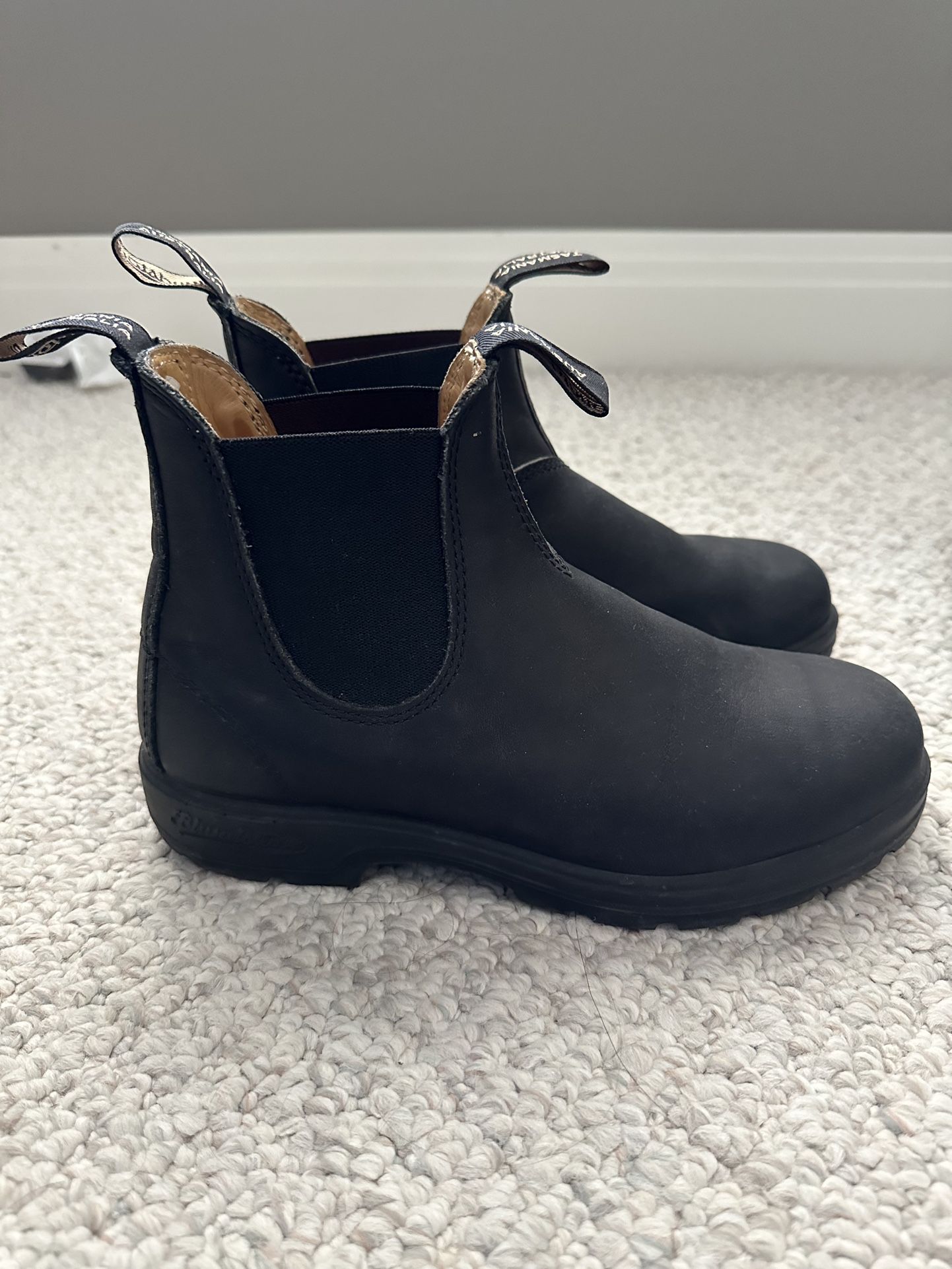 Blunderstone black boots Size 8 Women’s