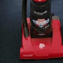 Dirt Devil Vacuum