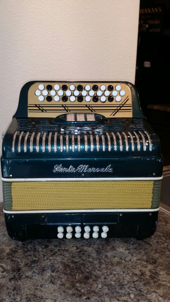 Jazz tuned Santa Marsala Accordion.