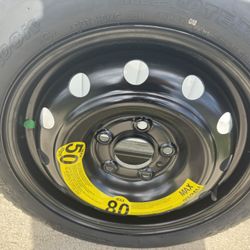 Se Vende Caucho Y Rin De Respuesto Para Kia Forte