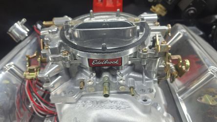 1407 Edelbrock Carburetor