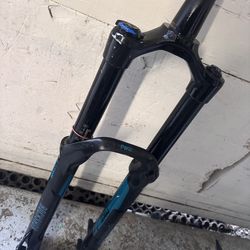 ROCKSHOX PIKE