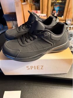 Spiez work shoes size 9