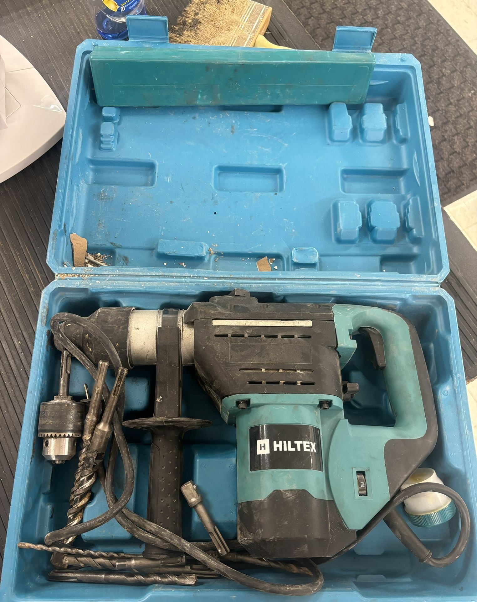 Hiltex hammer drill 1-1/2 Martilló para quebrar semento puntas incluidas Nuevos