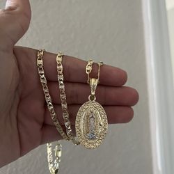 Virgen Mary Medallion Medalla De La Virgencita 