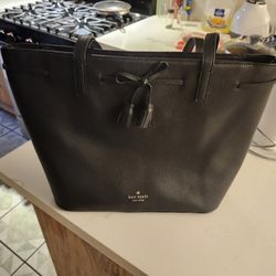 KATE SPADE. ( NEW YORK)
