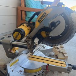 Dewalt Double Bevel Sliding Compound Miter Saw