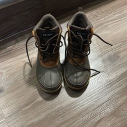Sperry Big Kid Size 1