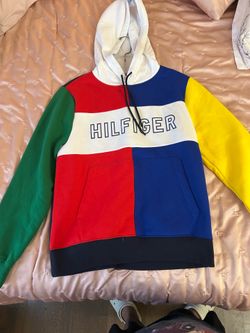 Small Tommy Hilfiger hoodie