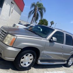 2002 Cadillac Escalade
