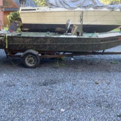 1979 Flat Bottom Duck Boat and Motor