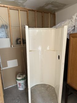 Small Shower Wall - Fiberglass