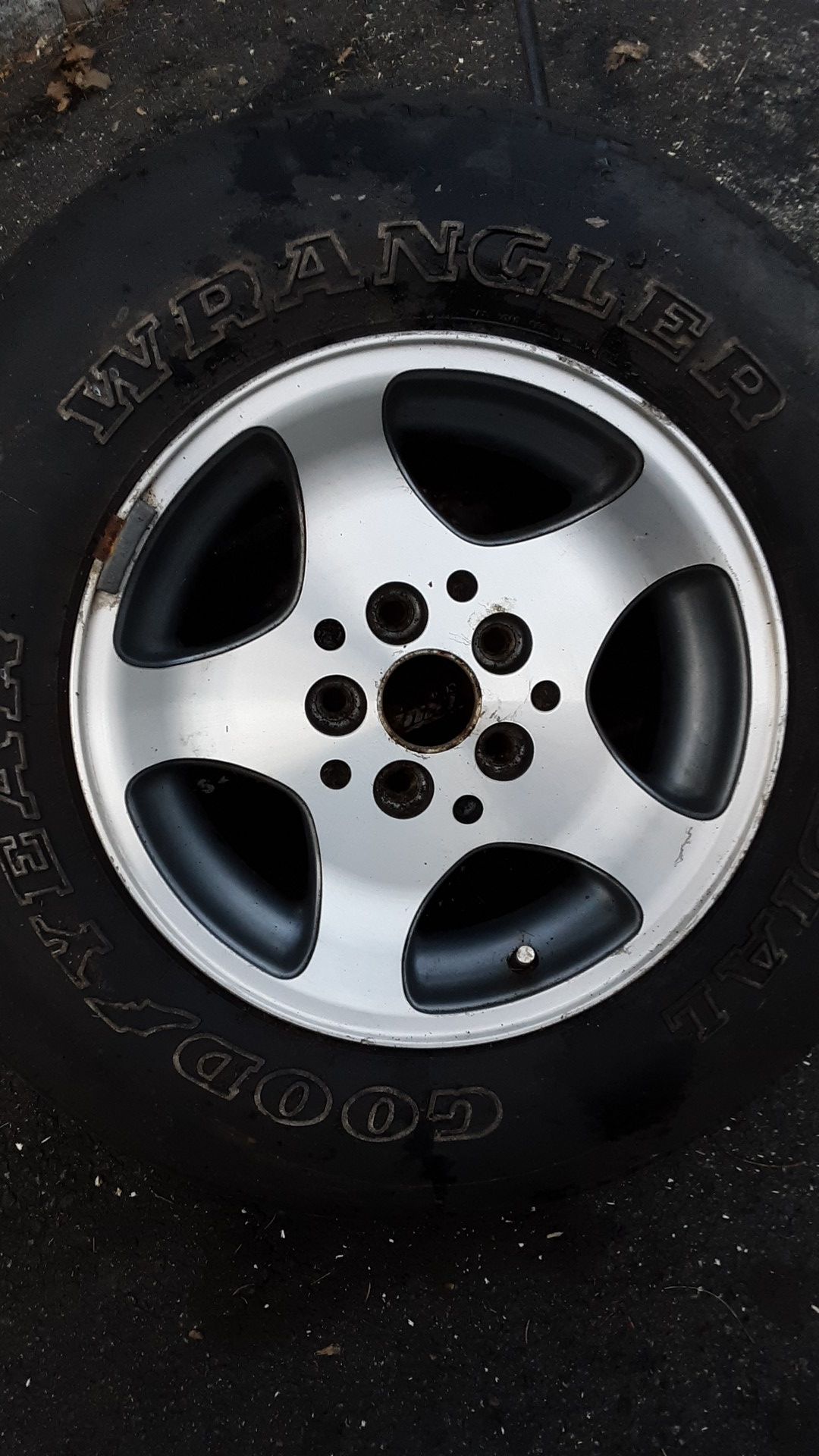 Jeep wheel
