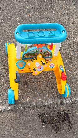 Lion baby walker