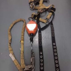 Safewaze M-30 And Harness 