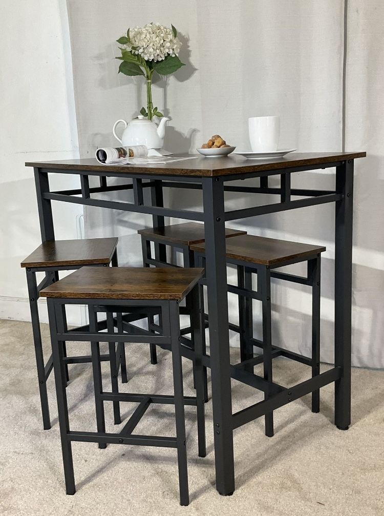 Rustic Industrial Breakfast Bar With Stools LIKE NEW!