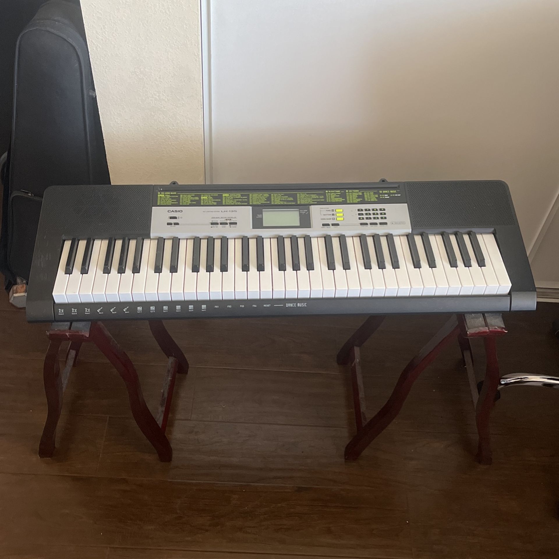 Casio LK-135 Keyboard