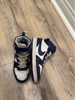 Kids Nike hightop shoes