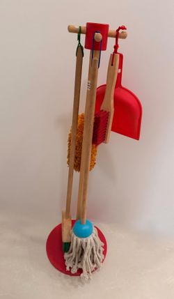 Melissa & Doug Kids Cleaning Set Dust Sweep Mop