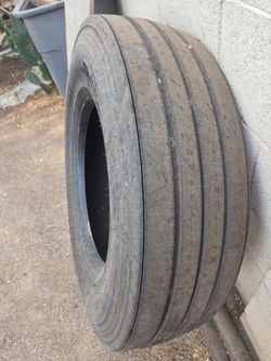 Steer Tire R213 Semi Tire