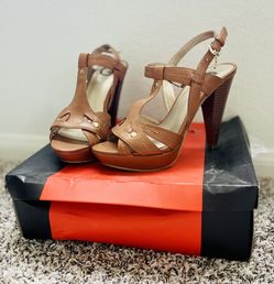 Women’s Heels Sz. 6