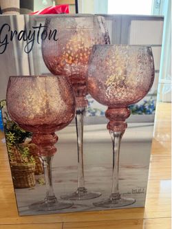 Decorative stemmed glasses