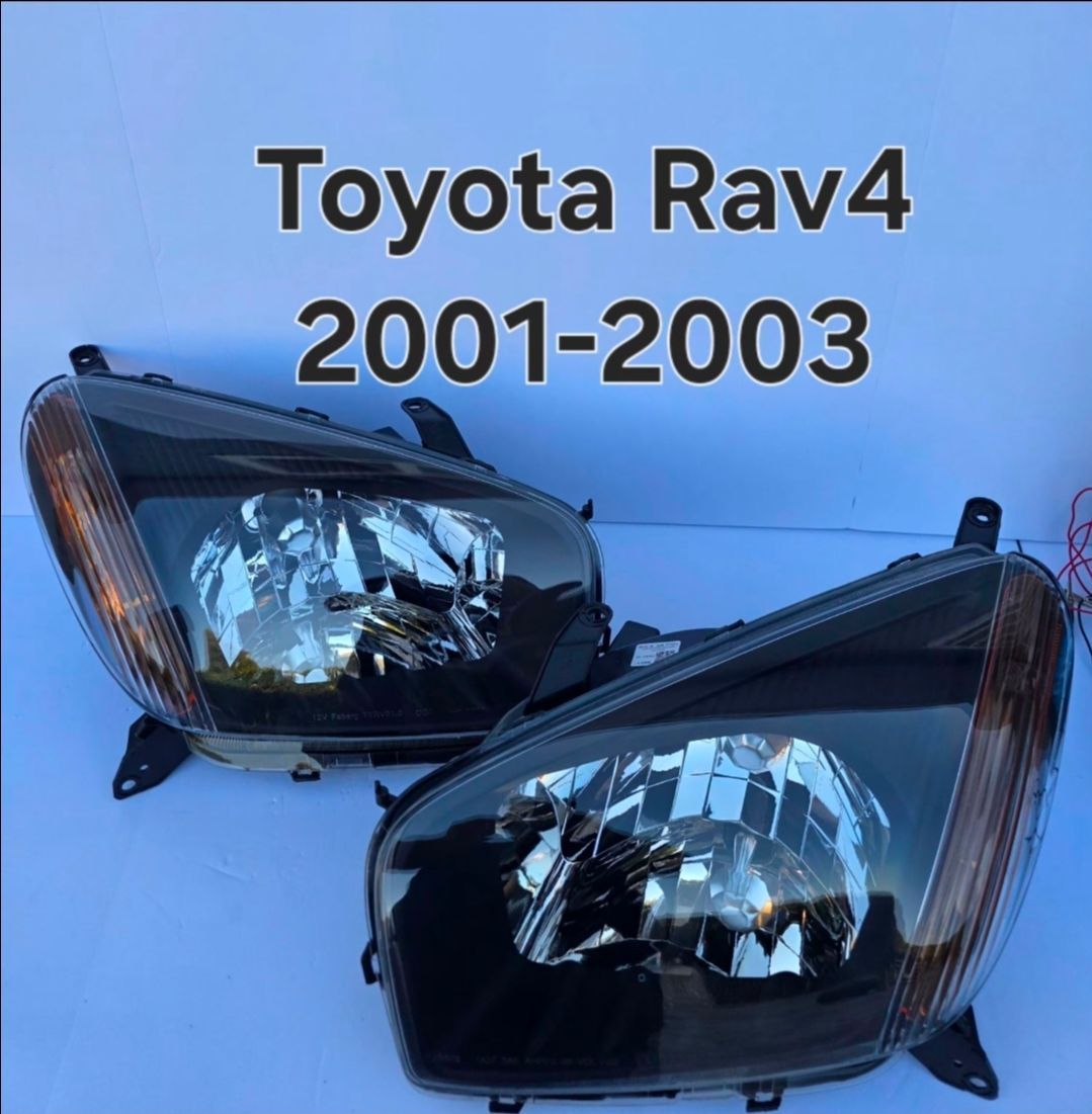 Toyota Rav4 2001-2003 Headlights