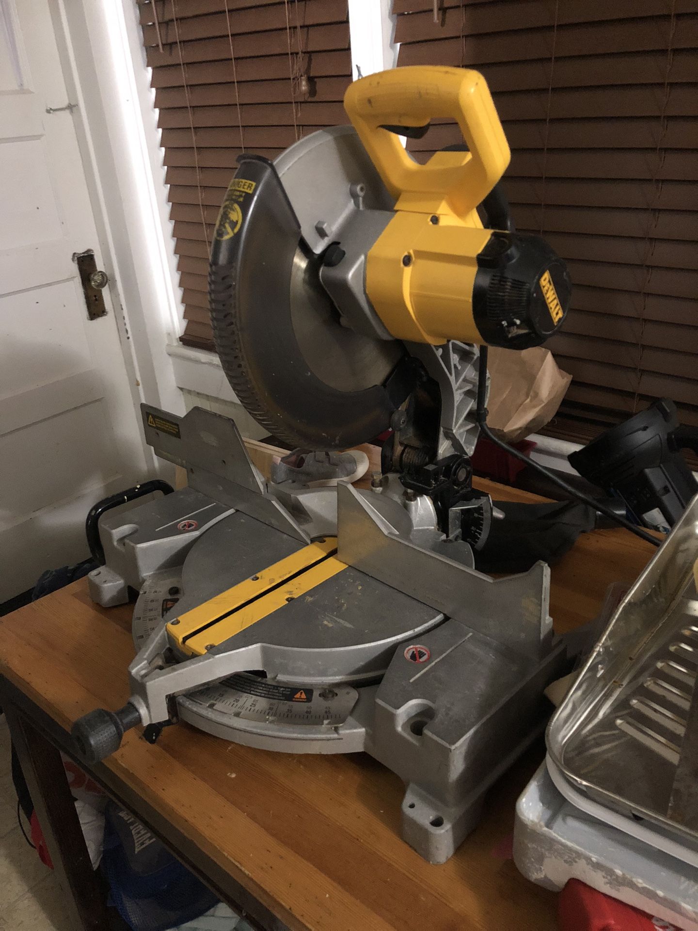 Dewalt Dw705 Miter Saw 12” Blade , This Machine Rips !!!!!