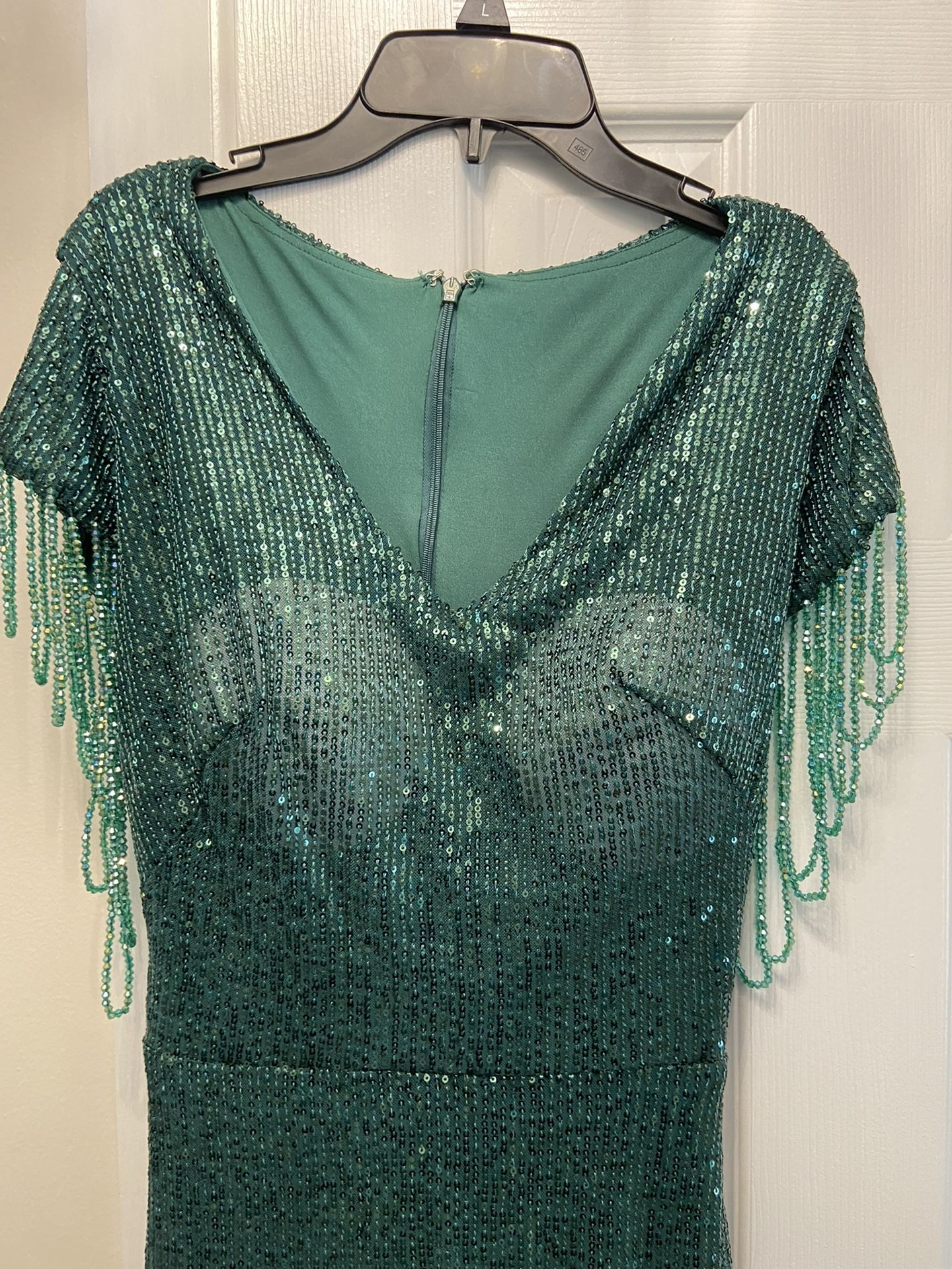 Green Form Fitting Size 4-6 Dress