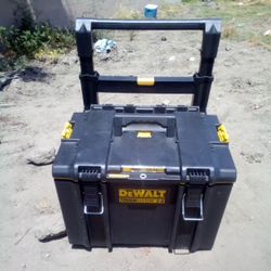 Dewalt Tough System Tool Box 