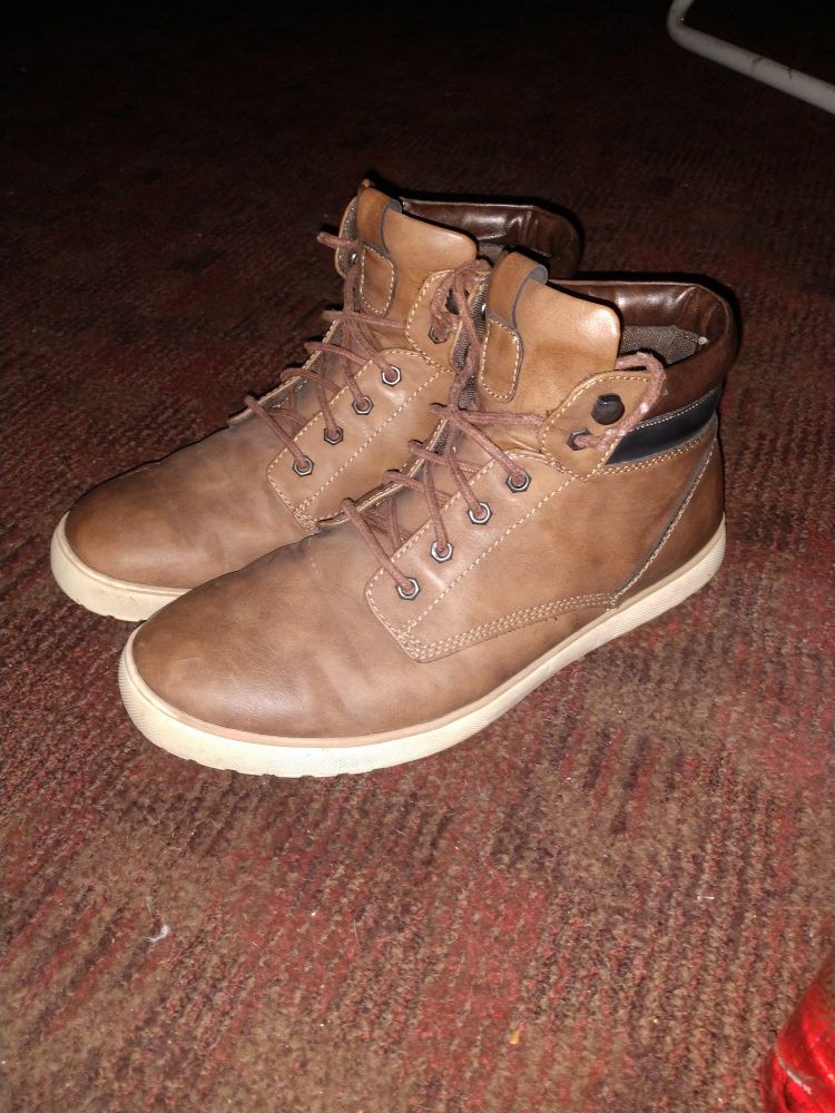 Men Boots (size 10) LEATHER