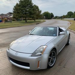 Nissan Z(contact info removed) - Manual - 99k Mileage 