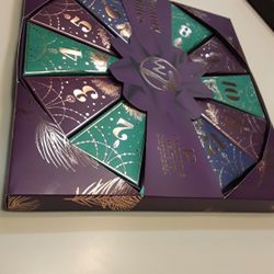 12 Beautiful Cosmetic Treats And 12 Glamorous Makeup Surprises In Weeki Wachee Spring Hill