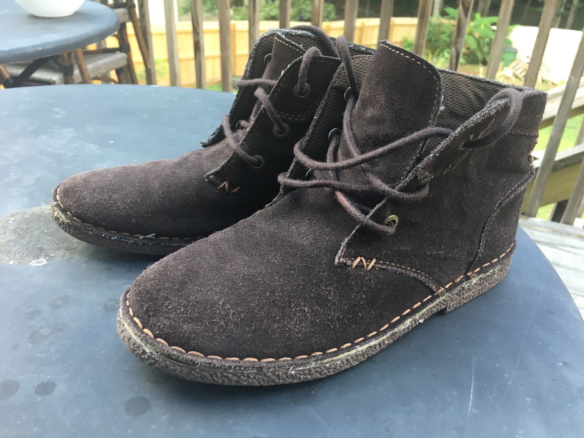 Nautica kids size 4 brown boots