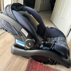 Baby Car Seat  / Stroller 