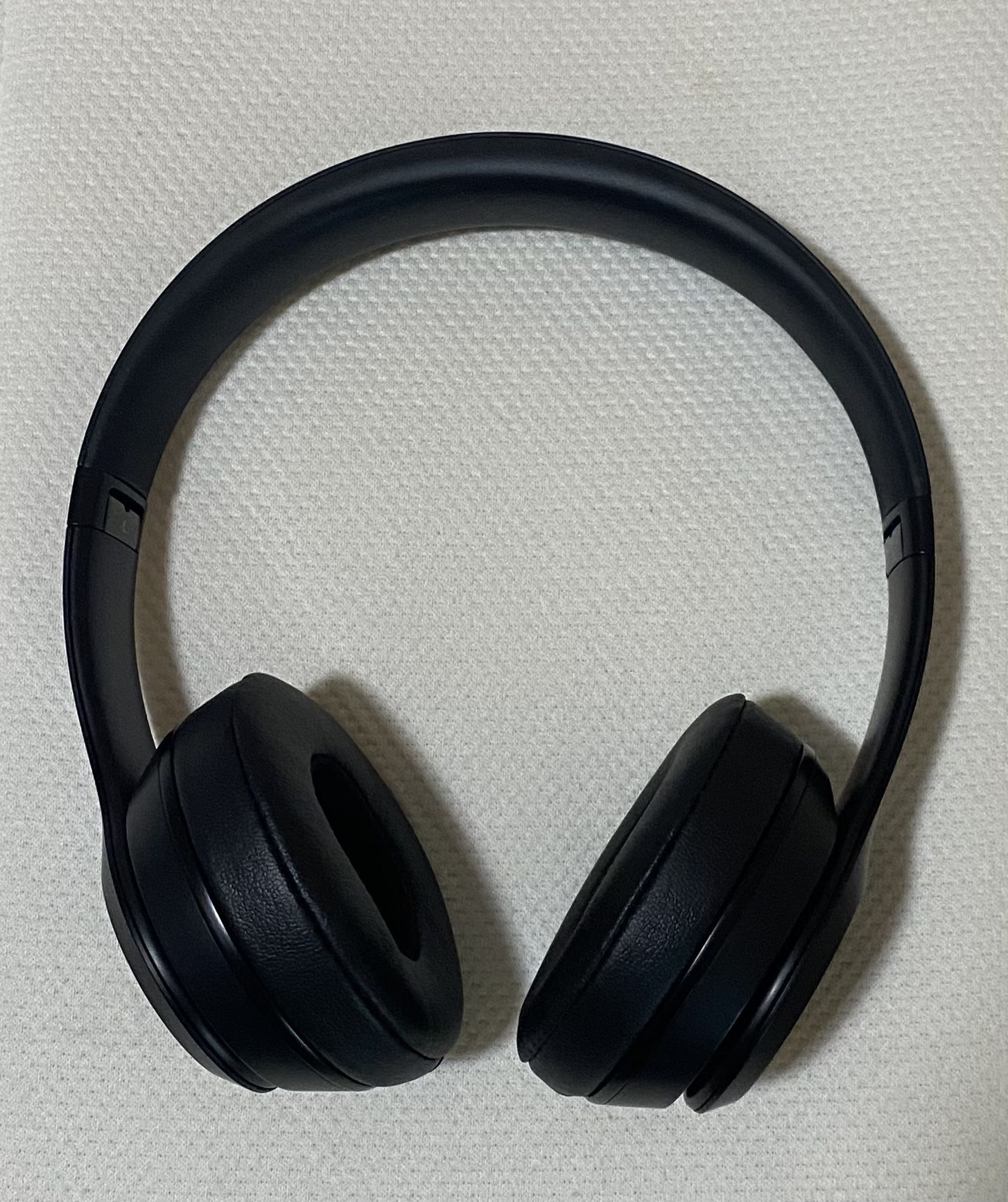 Beats Solo3 Wireless Headphones - Black