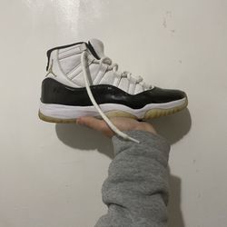 Jordan 11 Gratitude No Box
