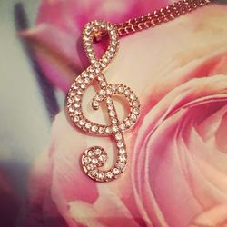 Gold Music Note Pendant Necklace 18” NEW”