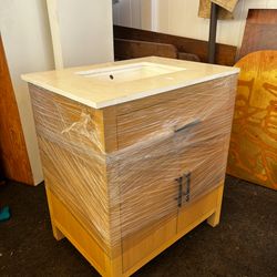 Bathroom single vanity