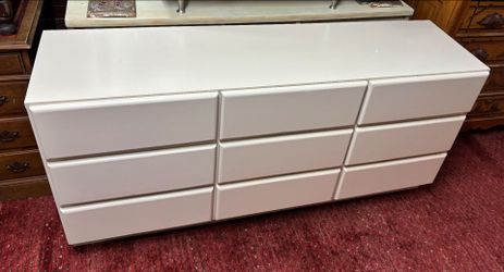 9 drawer dresser