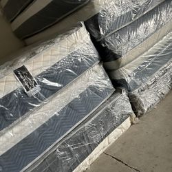 Queen Size Mattress With Delivery 