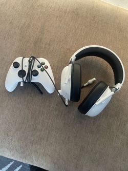 Controller an Gaming headset brand new