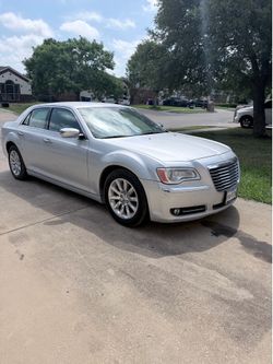 2012 Chrysler 300 limited