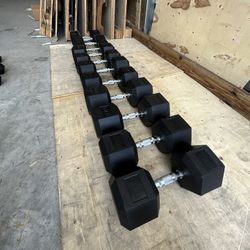New pair of 25,30,45,50,55 and 60lb rubber dumbbells NEW IN BOX $530
