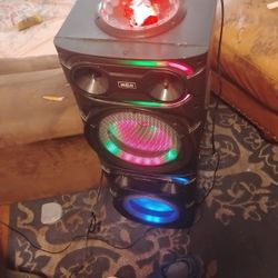 Giant Blue Tooth Speaker 100$