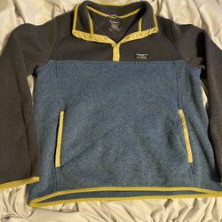L. L. Bean Sweater Size Large 