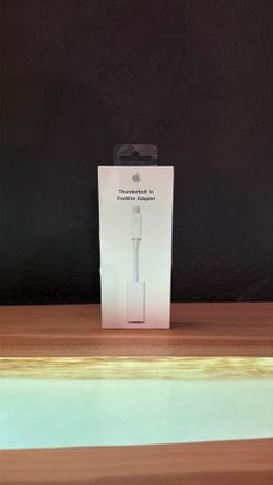 Thunderbolt to FireWire Adapter